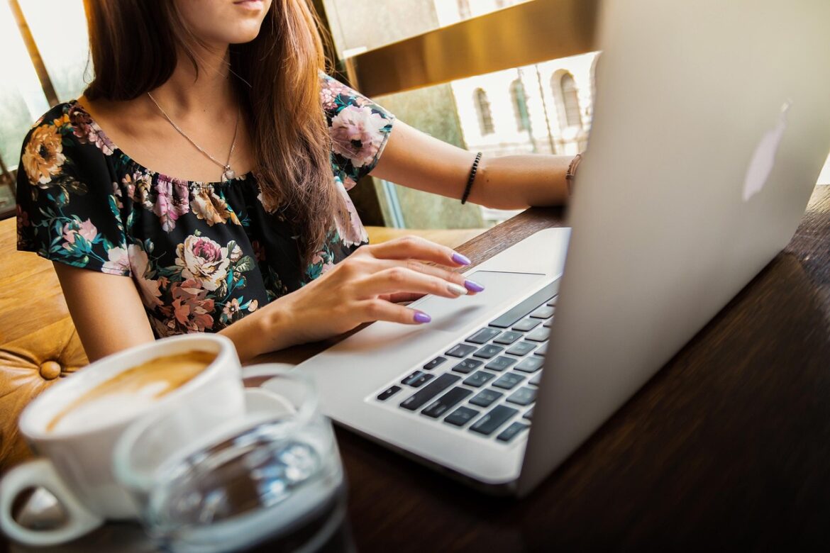 Urlaub und der Arbeitgeber: Wissenswertes rund um die Auszeit vom Arbeitsalltag